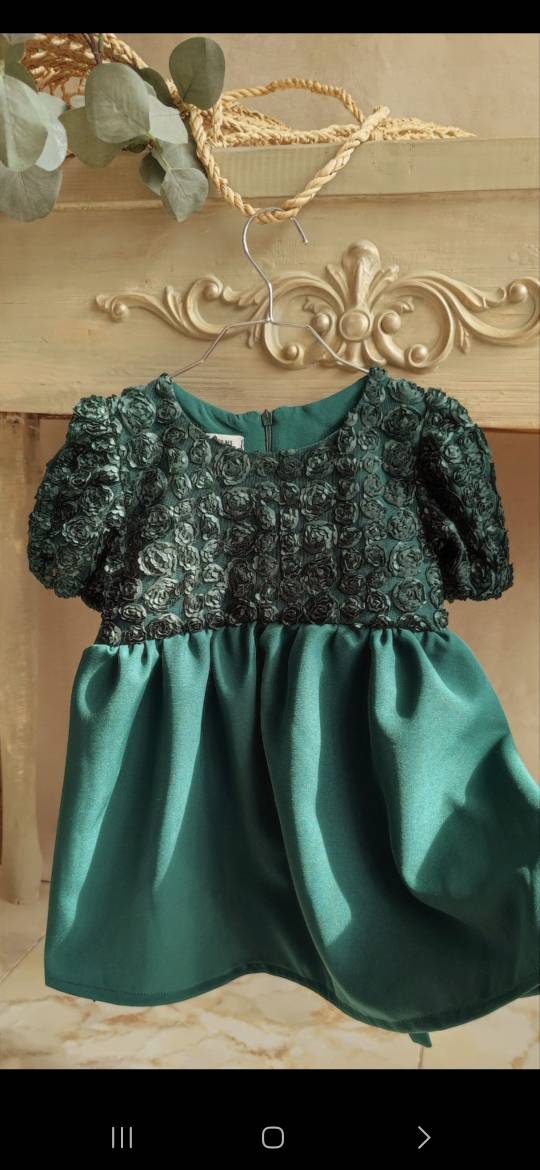 پیراهن دخترانه سبز